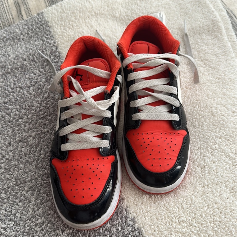 Jordan 1 Low - Picture 3 of 4